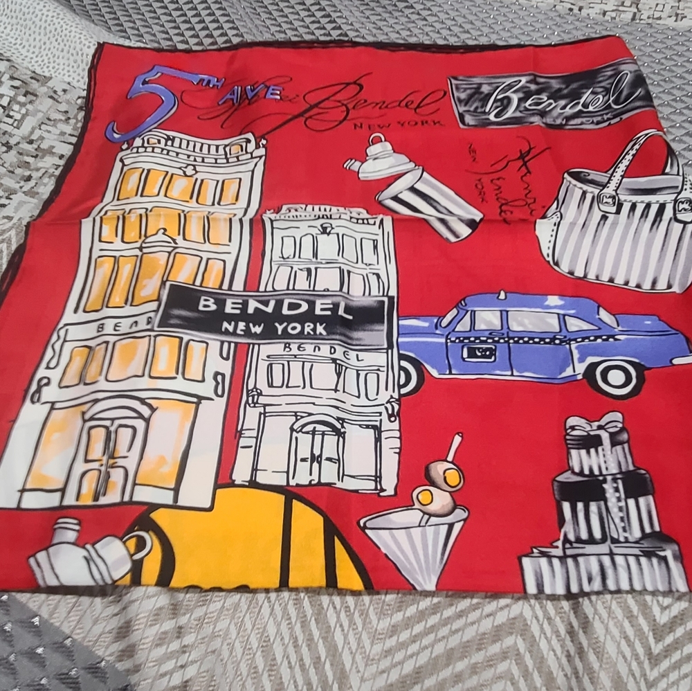 👶🧒👦🧑👦 Henri Bendel Large Silk Scarf